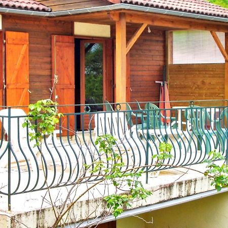 Chalet Charmant A Saint-Gerons Avec Piscine Partagee Luaran gambar