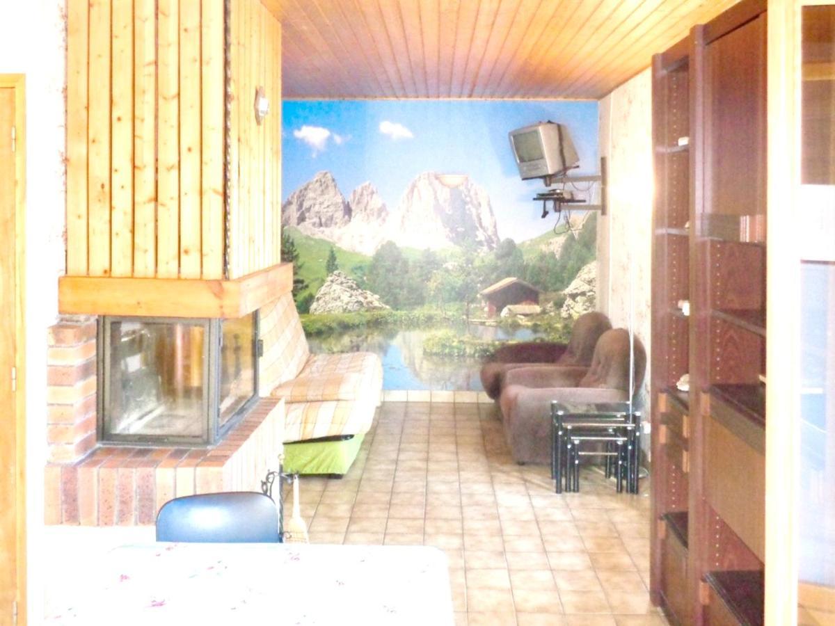 Chalet Charmant A Saint-Gerons Avec Piscine Partagee Luaran gambar